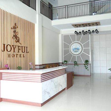 Joyful Hotel Tanjung Pandan Exterior foto